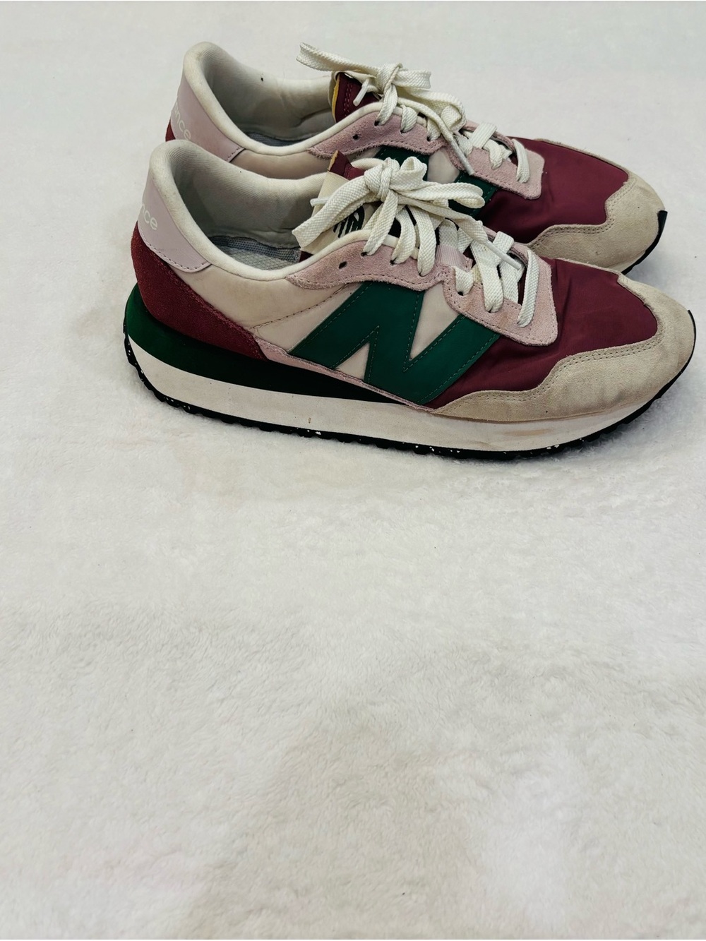 New Balance 237 Women's Pink, Green & Cream Vintage-Inspired Sneakers size 9.5 - Picture 3 of 9